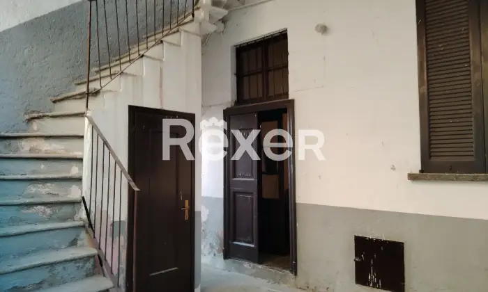 Rexer-Valaperta-Cielo-terra-a-rustico-da-ristrutturare-Altro