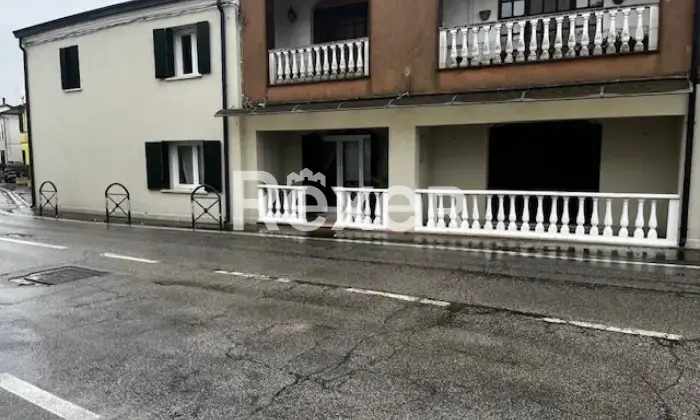 Rexer-Berra-Compendio-immobiliare-in-vendita-in-via-Piave-a-Berra-Altro