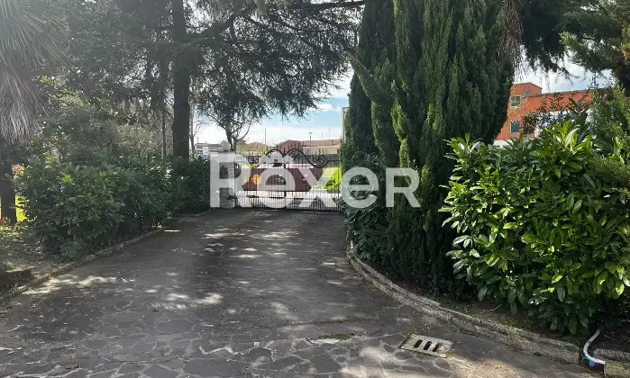 Rexer-Berra-Compendio-immobiliare-in-vendita-in-via-Piave-a-Berra-Altro