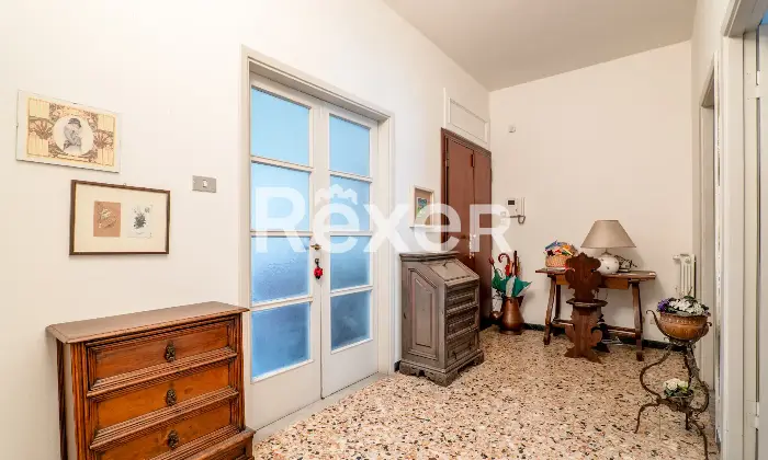 Rexer-Firenze-Firenze-vani-termoautonomo-e-ascensore-Altro