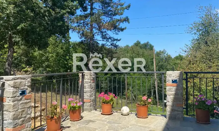 Rexer-Millesimo-VILLA-indipendente-in-vendita-in-Localit-Renaldo-a-Millesimo-SV-Giardino