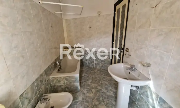 Rexer-Altare-splendida-vista-tetti-a-pochi-km-dalle-spiagge-liguri-Bagno