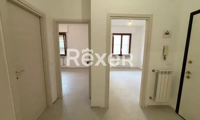 Rexer-Spotorno-Comodo-trilocale-ristrutturato-Altro