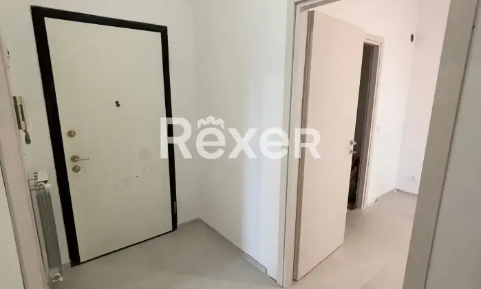 Rexer-Spotorno-Comodo-trilocale-ristrutturato-Altro
