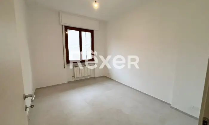 Rexer-Spotorno-Comodo-trilocale-ristrutturato-Altro