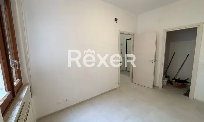 Rexer-Spotorno-Comodo-trilocale-ristrutturato-Altro