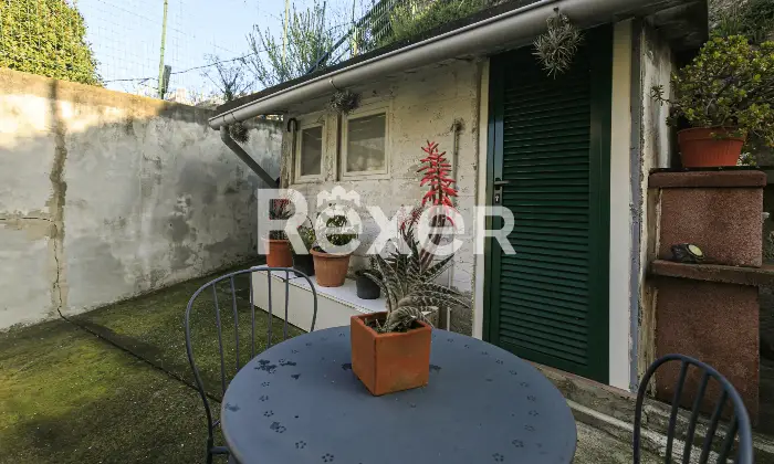 Rexer-Genova-Vendesi-appartamento-di-ampie-dimensioni-Altro