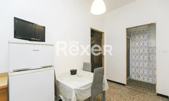 Rexer-Genova-Vendesi-appartamento-di-ampie-dimensioni-Altro