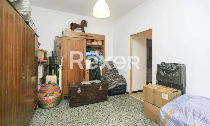 Rexer-Genova-Vendesi-appartamento-di-ampie-dimensioni-Altro