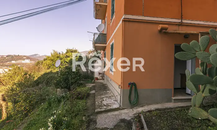 Rexer-Genova-Vendesi-appartamento-di-ampie-dimensioni-Altro