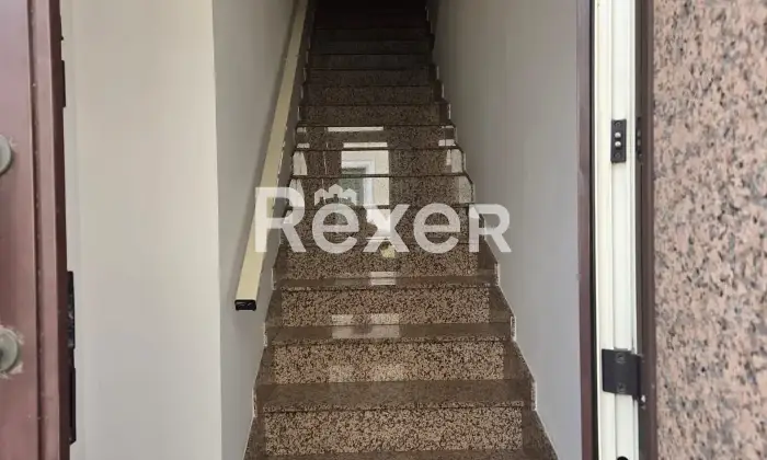 Rexer-Sava-Ufficio-e-appartamento-in-vendita-in-Via-Roma-a-Sava-TA-Altro