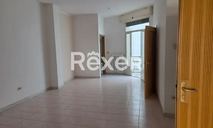 Rexer-Sava-Ufficio-e-appartamento-in-vendita-in-Via-Roma-a-Sava-TA-Altro