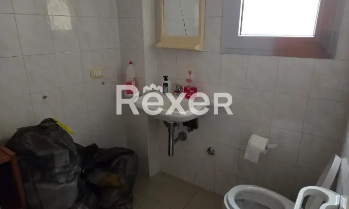 Rexer-Sava-Ufficio-e-appartamento-in-vendita-in-Via-Roma-a-Sava-TA-Altro