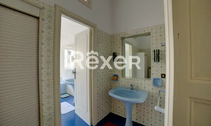 Rexer-Andria-Palazzo-di-Prestigio-Angolare-con-Spazi-Unici-nel-Cuore-di-Andria-Bagno