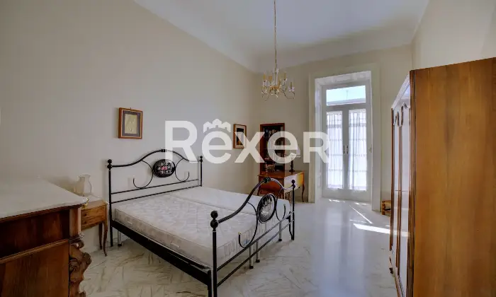 Rexer-Andria-Palazzo-di-Prestigio-Angolare-con-Spazi-Unici-nel-Cuore-di-Andria-Camera