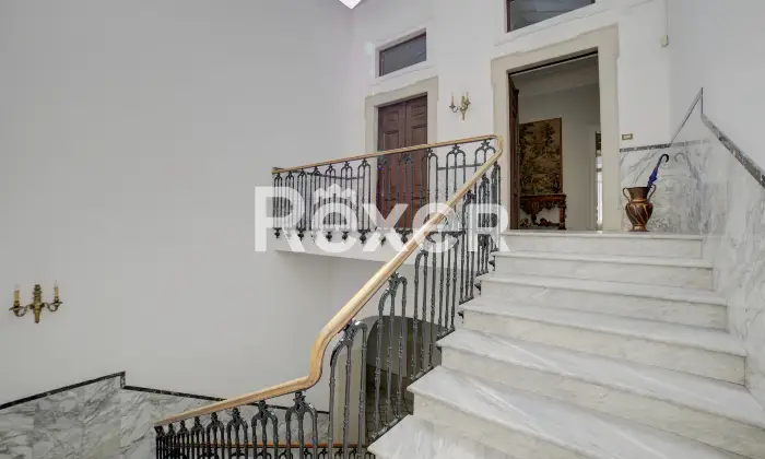 Rexer-Andria-Palazzo-di-Prestigio-Angolare-con-Spazi-Unici-nel-Cuore-di-Andria-Zone-comuni