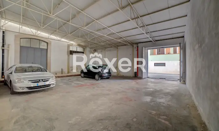 Rexer-Andria-Palazzo-di-Prestigio-Angolare-con-Spazi-Unici-nel-Cuore-di-Andria-Box