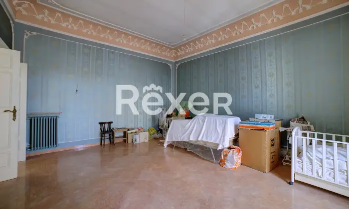 Rexer-Andria-Palazzo-di-Prestigio-Angolare-con-Spazi-Unici-nel-Cuore-di-Andria-Camera