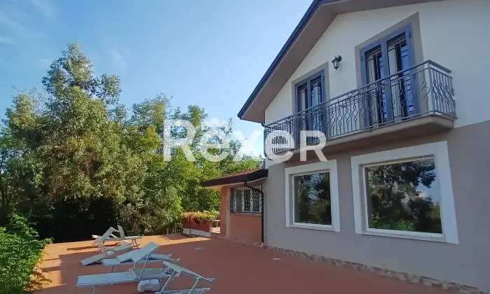 Rexer-Castelvetere-sul-Calore-Villa-in-vendita-in-Via-Serra-a-Castelvetere-sul-Calore-Altro