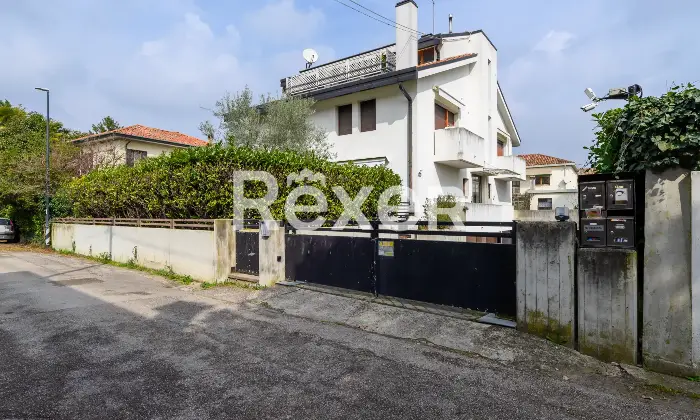 Rexer-Treviso-Appartamento-trilocale-con-garage-e-giardino-condominiale-Altro