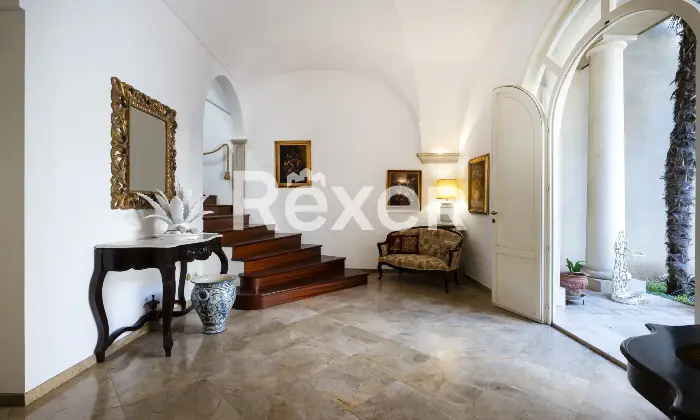 Rexer-Mesagne-Villa-in-centro-storico-con-terrazza-panoramica-e-garage-Altro