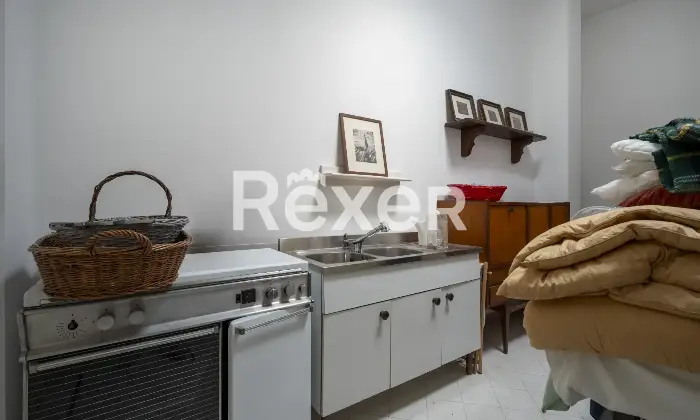 Rexer-Mesagne-Villa-in-centro-storico-con-terrazza-panoramica-e-garage-Altro