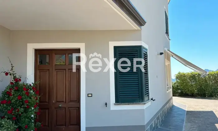 Rexer-Lauria-Villa-bifamiliare-in-vendita-in-Contrada-Rosa-a-Lauria-Altro