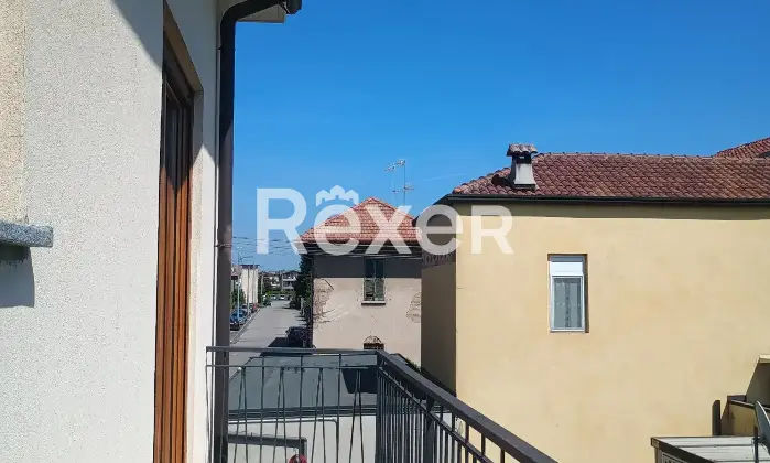 Rexer-Cassano-Magnago-Trilocale-con-doppi-servizi-in-palazzina-senza-spese-condominiali-Altro