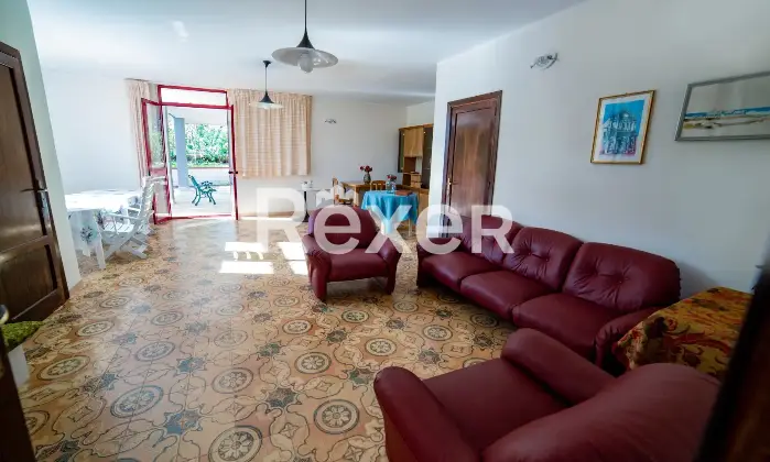 Rexer-Massafra-Villa-con-piscina-condominiale-e-spiaggia-raggiungibile-a-piedi-Altro