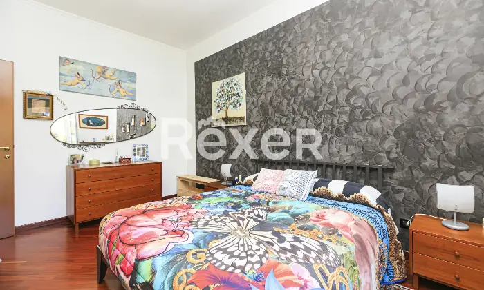 Rexer-Genova-Vendesi-appartamento-terzo-piano-Altro