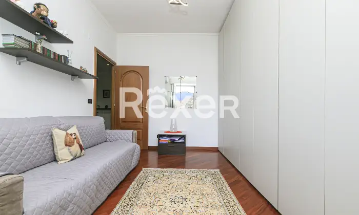 Rexer-Genova-Vendesi-appartamento-terzo-piano-Altro