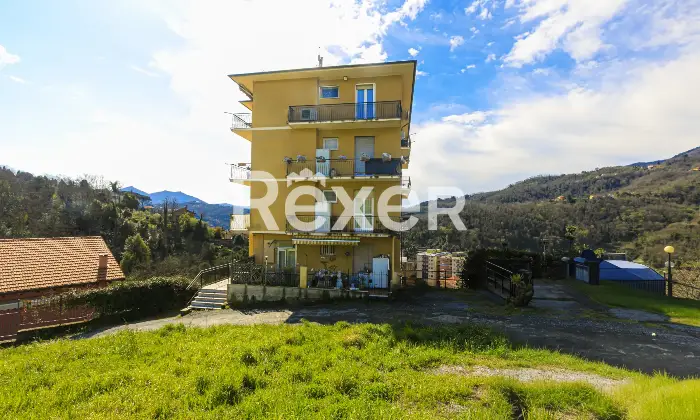 Rexer-Genova-Vendesi-appartamento-terzo-piano-Altro