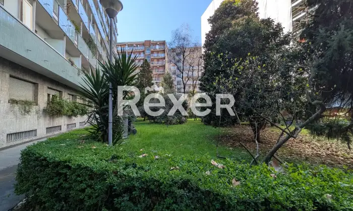 Rexer-Milano-NUDA-PROPRIETA-Appartamento-mq-ultimo-piano-Altro