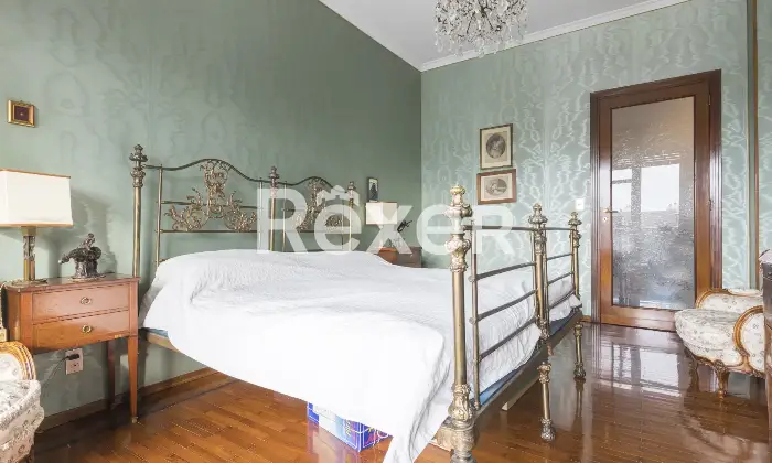 Rexer-Torino-PENTALOCALE-CON-VISTA-PANORAMICA-Altro