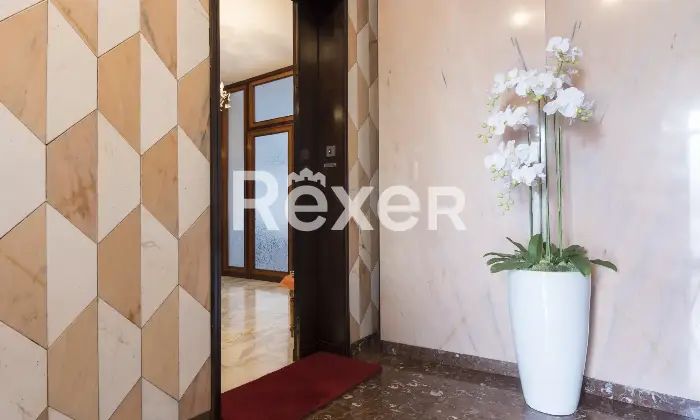 Rexer-Torino-PENTALOCALE-CON-VISTA-PANORAMICA-Altro