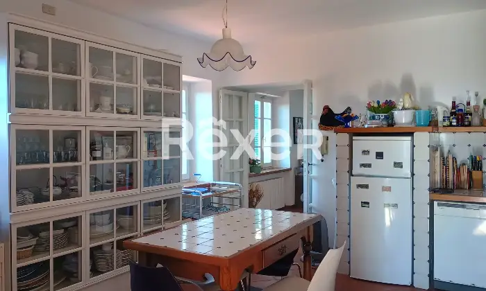 Rexer-Camaiore-Villa-vista-mare-con-piscina-e-terreni-oltre-dependance-Altro