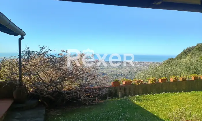 Rexer-Camaiore-Villa-vista-mare-con-piscina-e-terreni-oltre-dependance-Altro
