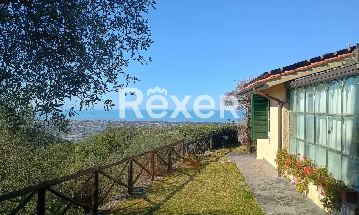 Rexer-Camaiore-Villa-vista-mare-con-piscina-e-terreni-oltre-dependance-Altro