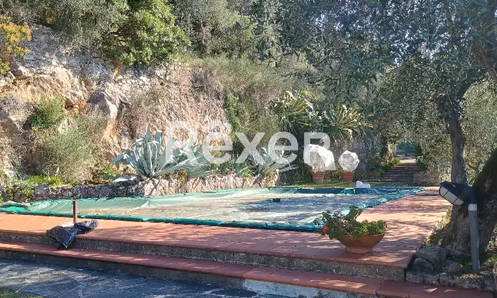 Rexer-Camaiore-Villa-vista-mare-con-piscina-e-terreni-oltre-dependance-Altro