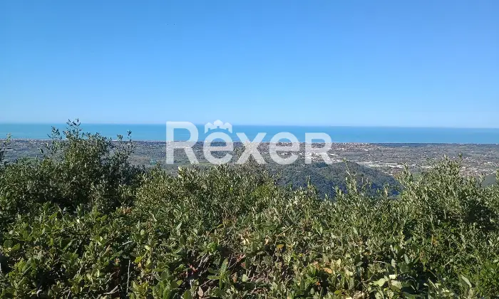 Rexer-Camaiore-Villa-vista-mare-con-piscina-e-terreni-oltre-dependance-Altro