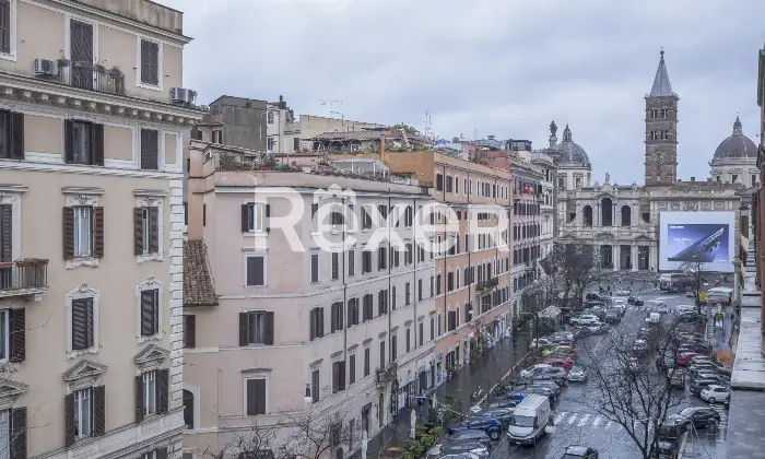 Rexer-Roma-Prestigioso-e-panoramico-ultimo-piano-Altro