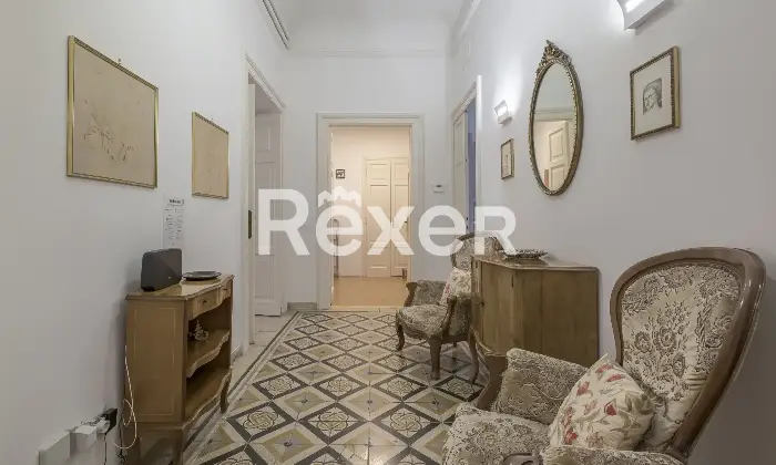 Rexer-Roma-Prestigioso-e-panoramico-ultimo-piano-Altro