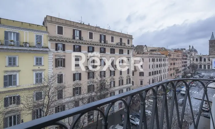 Rexer-Roma-Prestigioso-e-panoramico-ultimo-piano-Altro