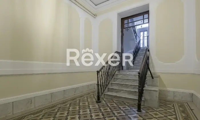Rexer-Roma-Prestigioso-e-panoramico-ultimo-piano-Altro