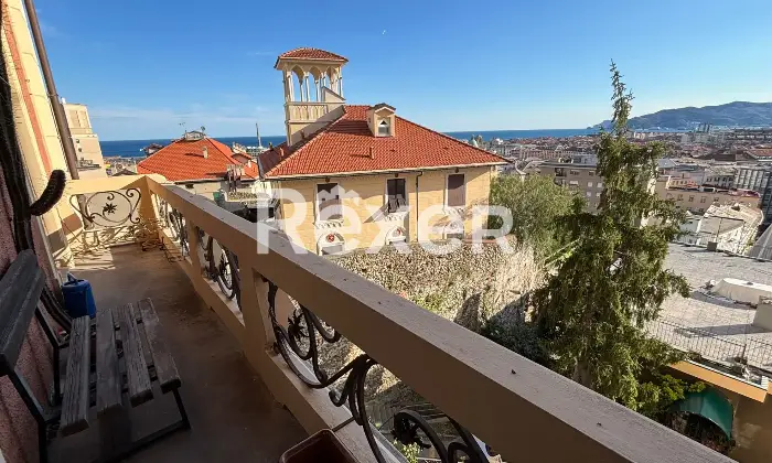 Rexer-Savona-Panoramico-immobile-signorile-con-garage-Altro