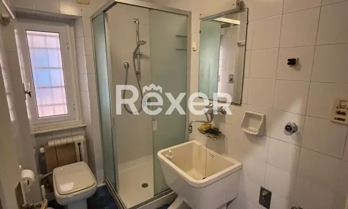 Rexer-Savona-Panoramico-immobile-signorile-con-garage-Altro