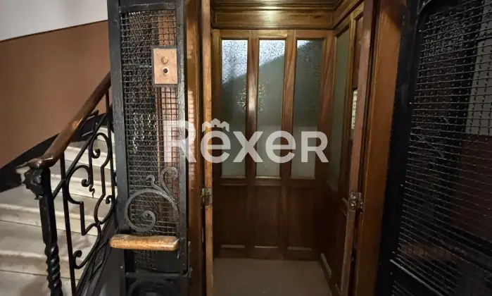 Rexer-Savona-Panoramico-immobile-signorile-con-garage-Altro