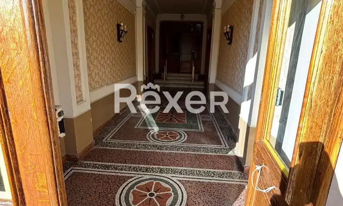 Rexer-Savona-Panoramico-immobile-signorile-con-garage-Altro