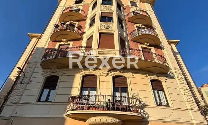 Rexer-Savona-Panoramico-immobile-signorile-con-garage-Altro