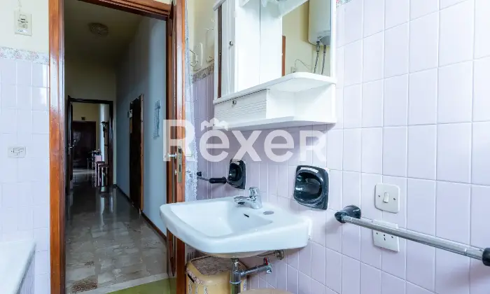 Rexer-Brescia-TRILOCALE-CON-TERRAZZO-E-BALCONI-Altro